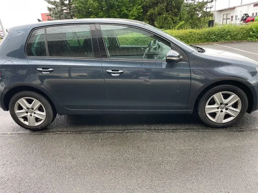 Gebraucht VW Golf VI Comfortline 122 PS (89 kW) 2009 Blau Limousine