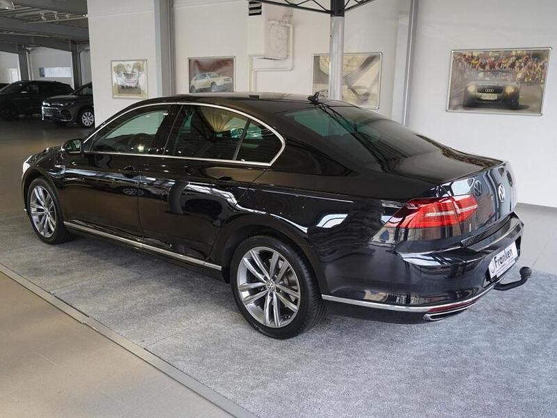 Gebraucht VW Passat Highline 280 PS (205 kW) 2016 Deep black perleffekt (metallic) Limousine