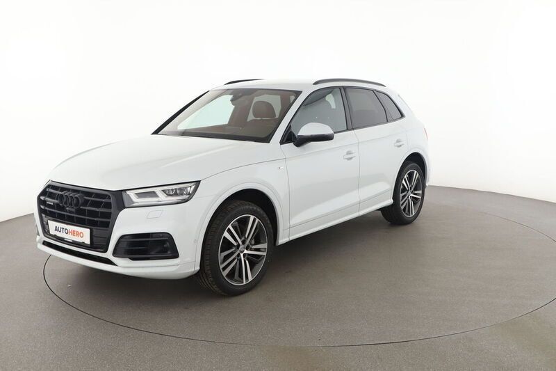 Weiß Gebraucht 2019 Audi Q5 Sport SUV | 35.090 € (Etwas zu teuer) - Bild 1/4