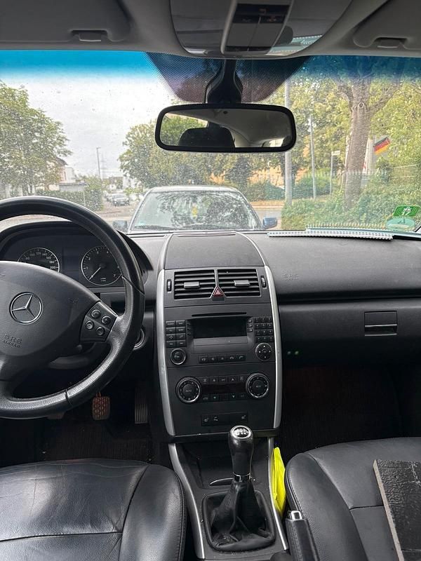 Silber Gebraucht 2008 Mercedes A200 Limousine | 899 € (Superpreis) - Bild 1/4