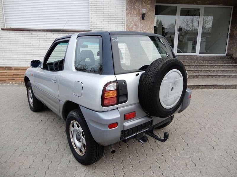 Gebraucht Toyota RAV4 128 PS (94 kW) 1998 Silber SUV