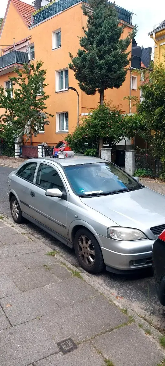 Gebraucht Opel Astra 101 PS (74 kW) 2001 Silber Kleinwagen