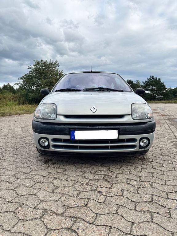 Gebraucht Renault Clio II 75 PS (55 kW) 1999 Grau Kleinwagen