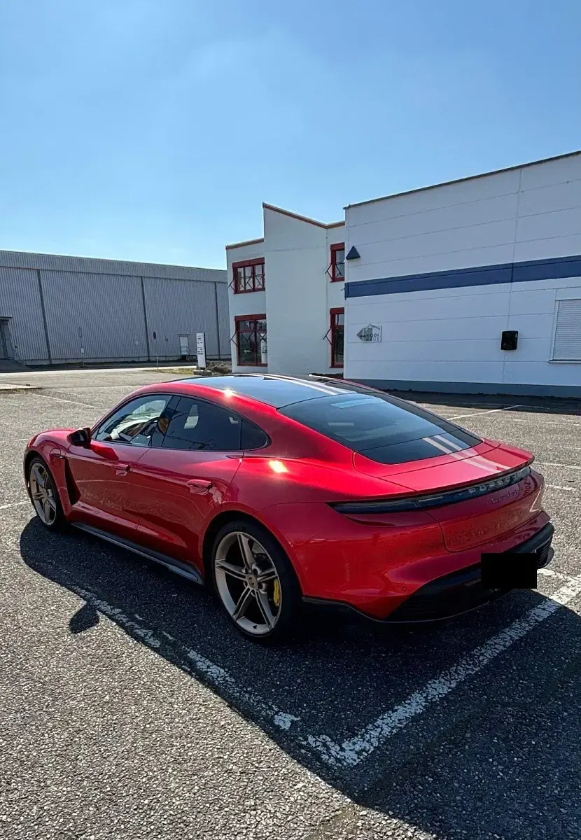 Gebraucht Porsche Taycan Turbo S 559 kW (761 PS) 2021 Schwarz Limousine