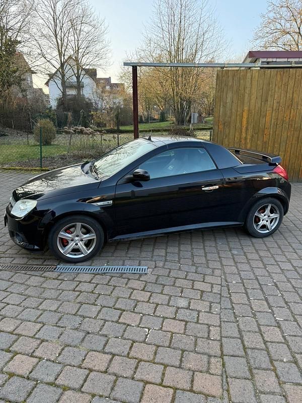 Gebraucht Opel Tigra 90 PS (66 kW) 2005 Schwarz Cabrio