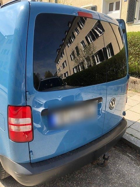 Usata VW Caddy 85 CV (62 kW) 2012 Blu Monovolume