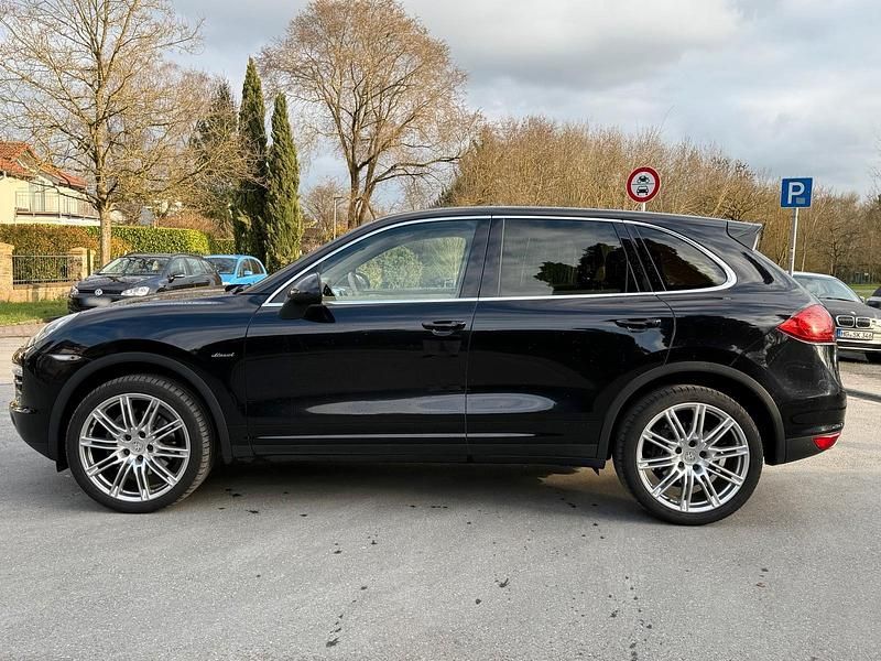 Gebraucht Porsche Cayenne Chrono 245 PS (180 kW) 2011 Schwarz SUV