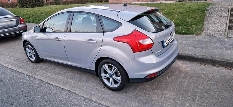 Usata Ford Focus 101 CV (74 kW) 2014 Argento Station wagon