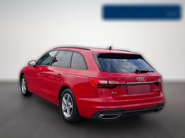 Gebraucht Audi A4 Basis 150 PS (110 kW) 2023 Rot metallic Kombi