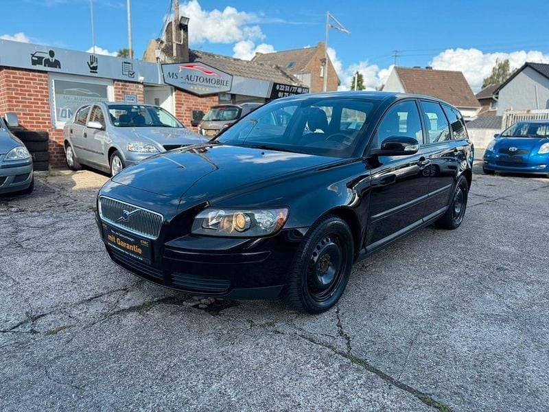 Schwarz Gebraucht 2006 Volvo V50 Kinetic Kombi | 2.999 € (Guter Preis) - Bild 1/4