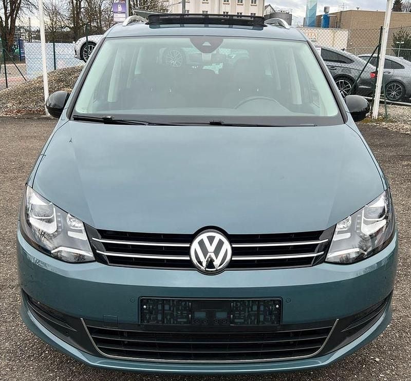 Gebraucht VW Sharan IQ Drive 177 PS (130 kW) 2020 Blau Van / Kleinbus