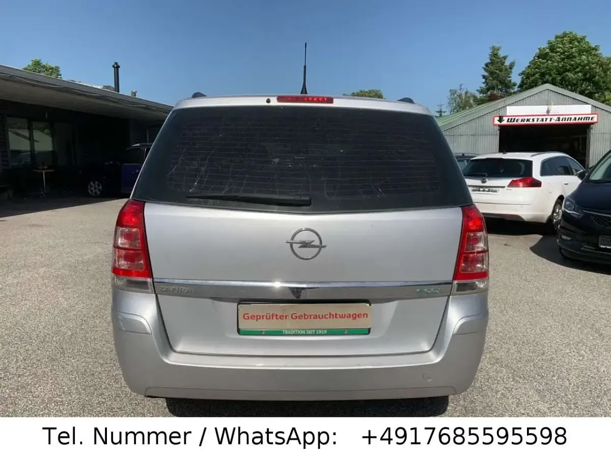 Gebraucht Opel Zafira Selection 116 PS (85 kW) 2009 Silber Van / Kleinbus