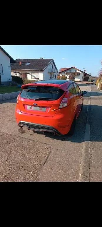 Gebraucht Ford Fiesta Sport 182 PS (133 kW) 2017 Rot Kleinwagen