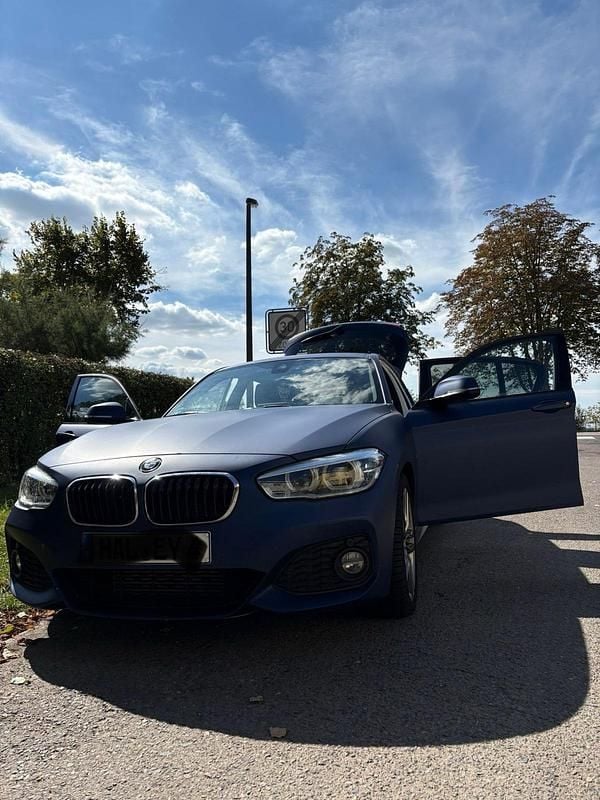 Blau Gebraucht 2018 BMW 120 Kleinwagen | 13.000 € (Superpreis) - Bild 1/4