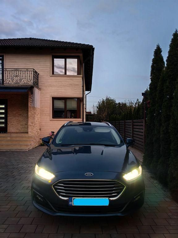 Gebraucht Ford Mondeo Titanium 190 PS (139 kW) 2019 Blau Limousine