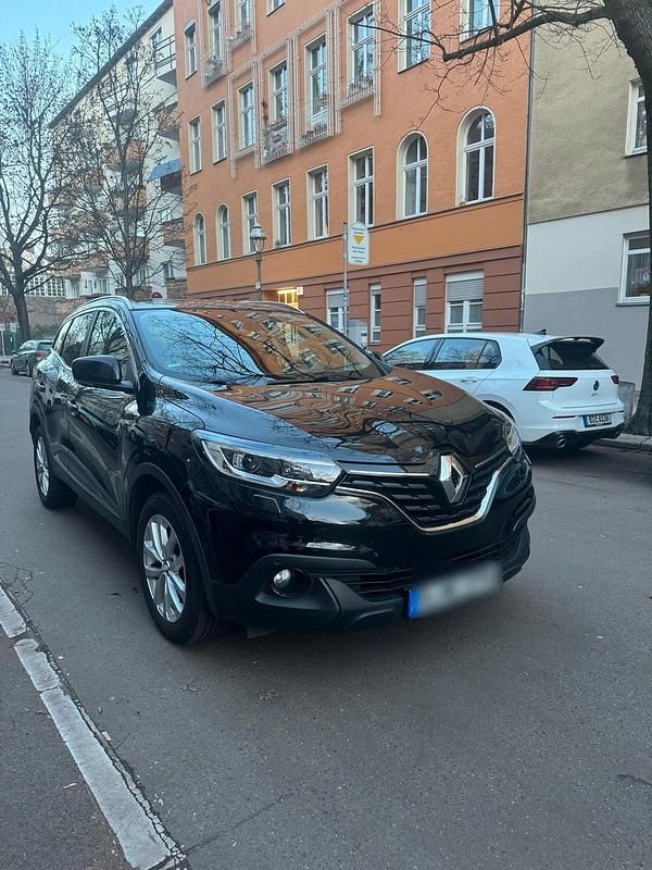 Schwarz Gebraucht 2018 Renault Kadjar Crossborder SUV | 11.200 € (Fairer Preis) - Bild 1/4