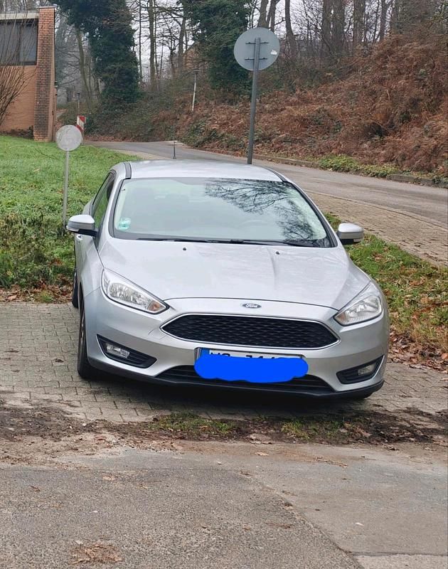 Gebraucht Ford Focus 95 PS (69 kW) 2017 Silber Kombi