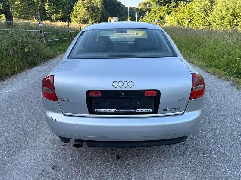 Gebraucht Audi A6 131 PS (96 kW) 2004 Silber Limousine