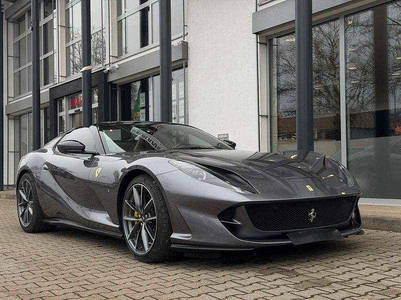 Second-hand Ferrari 812 799 CP (587 kW) 2021 Gri Cabrio