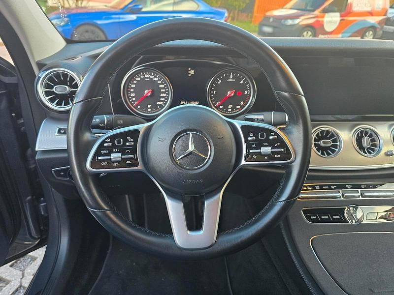 Gebraucht Mercedes E220 Avantgarde 194 PS (142 kW) 2019 Limousine