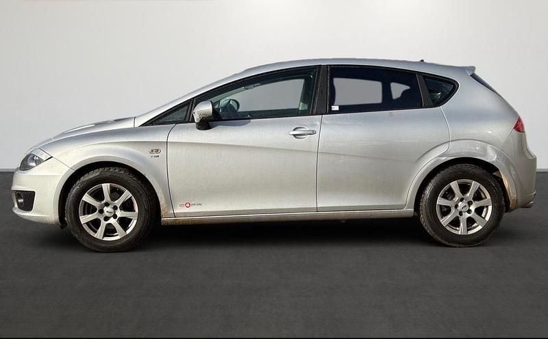 Gebraucht Seat Leon Ecomotive 139 PS (102 kW) 2012 Silber Kombi