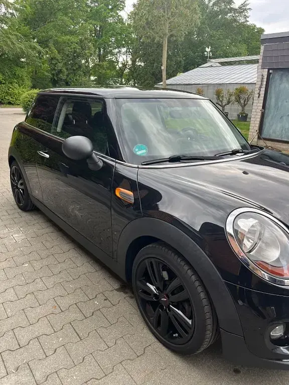 Gebraucht Mini One D 95 PS (69 kW) 2017 Schwarz Kleinwagen