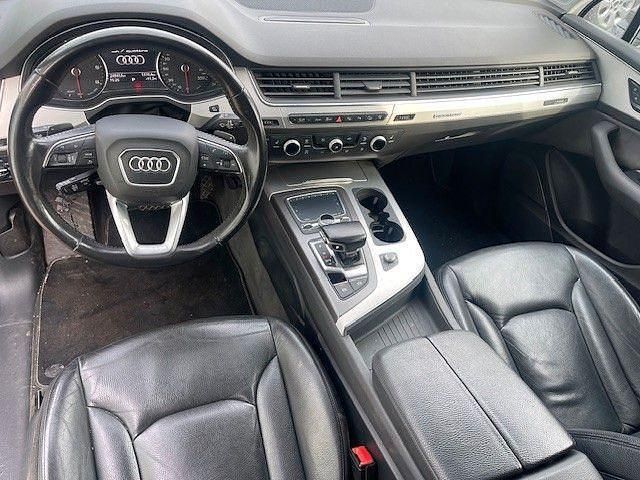 Używany Audi Q7 S-Line 218 KM (160 kW) 2016 Czarny SUV