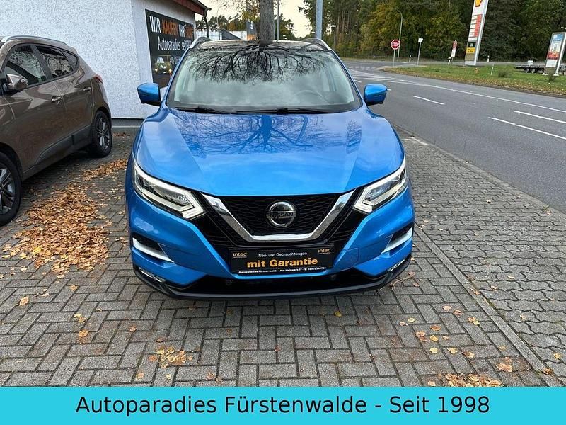 Blau Gebraucht 2019 Nissan Qashqai N-Connecta SUV | 15.800 € (Fairer Preis) - Bild 1/4