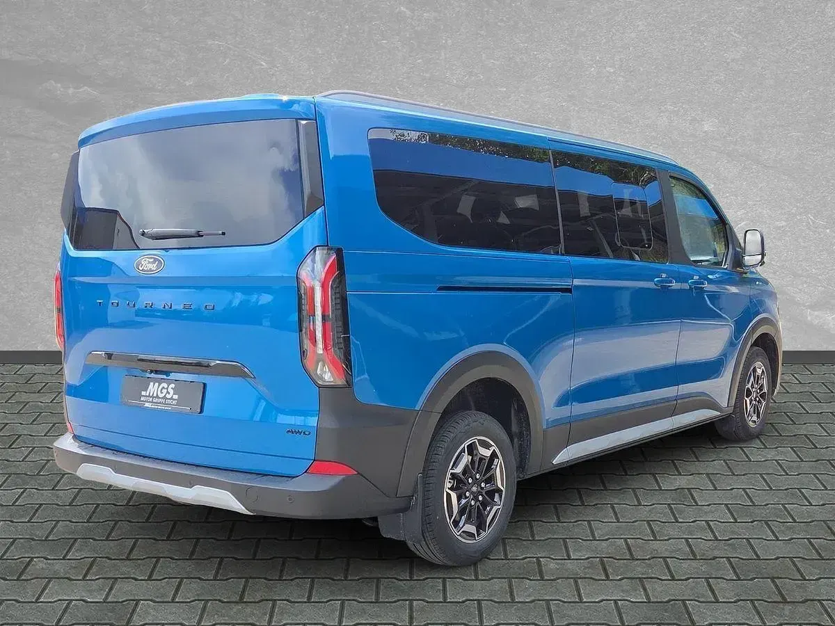Neu Ford Tourneo Active 170 PS (125 kW) 2026 Digital aqua blue metallic Van / Kleinbus