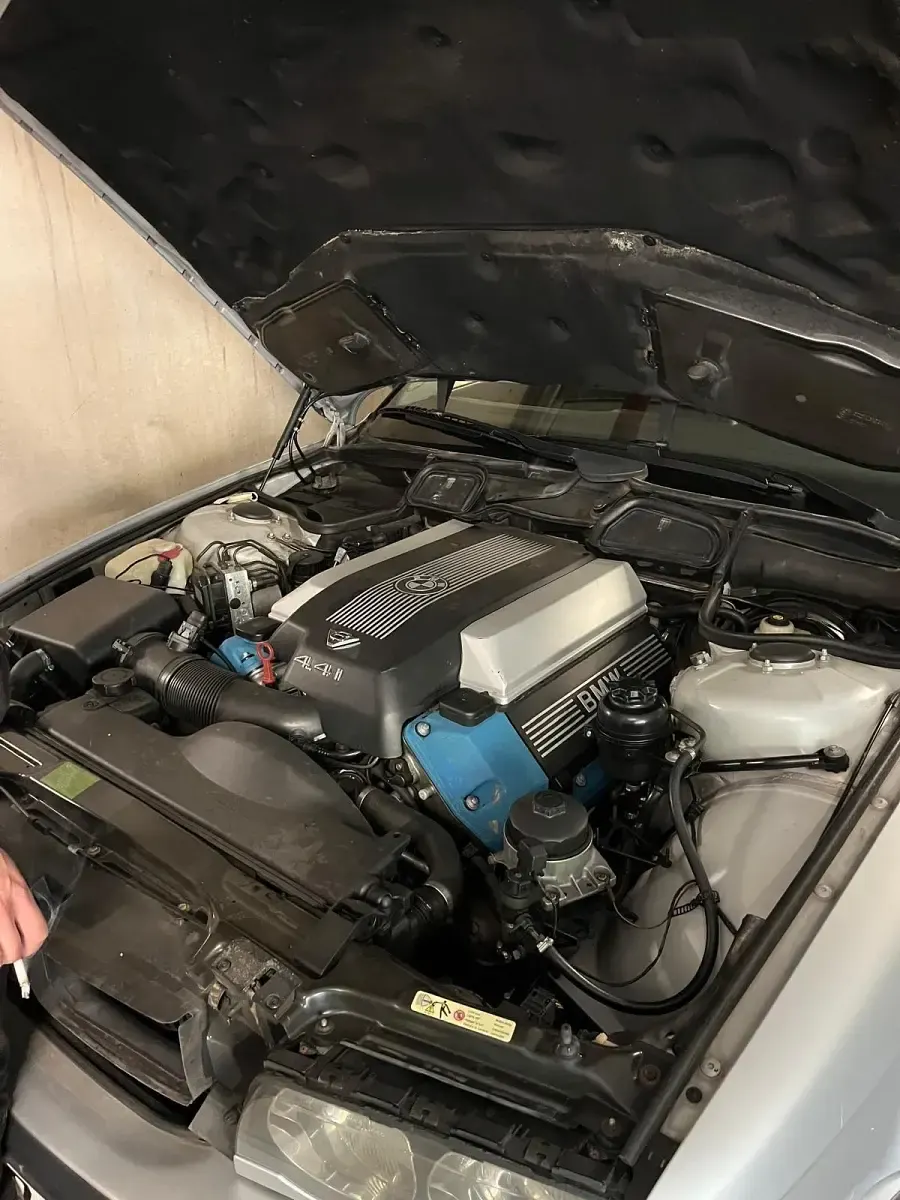 Gebraucht BMW 2000 Basis 286 PS (210 kW) 2000 Silber Limousine