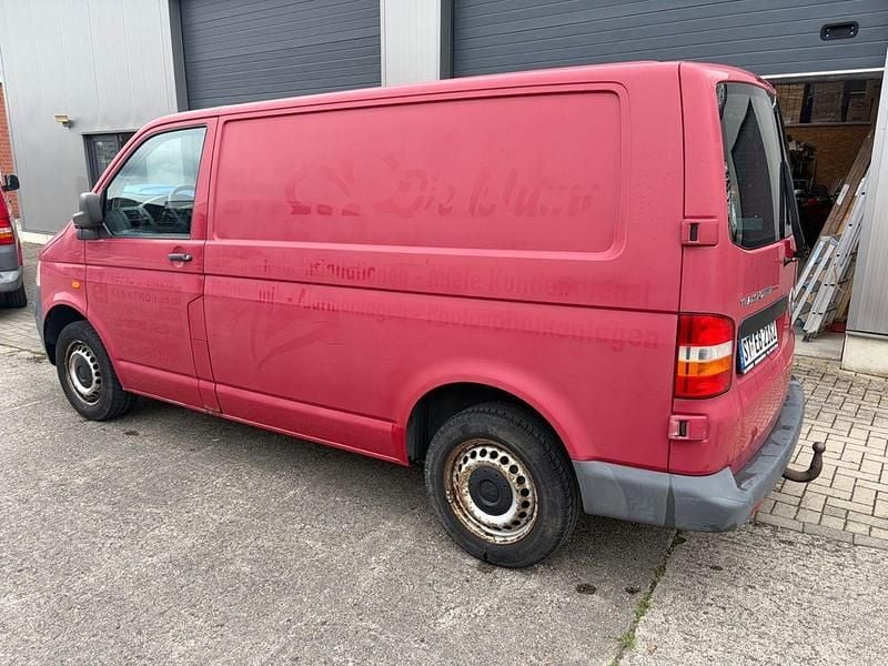 Gebraucht VW Transporter 102 PS (75 kW) 2007 Rot Van