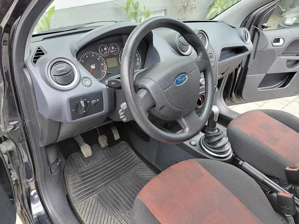 Gebraucht Ford Fiesta Trend 80 PS (58 kW) 2007 Schwarz Kleinwagen