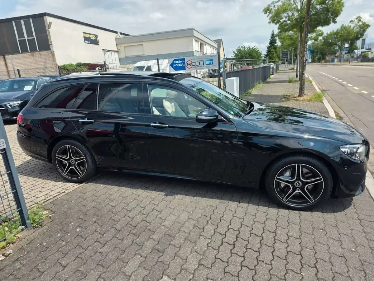 Gebraucht Mercedes E300 AMG 194 PS (142 kW) 2020 Schwarz/baltic black Kombi
