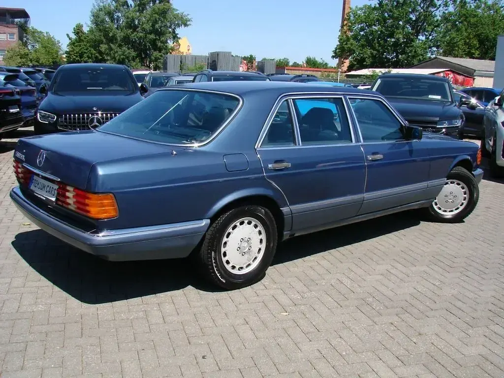 Gebraucht Mercedes S560 279 PS (205 kW) 1991 Nautik blau (metallic) Limousine