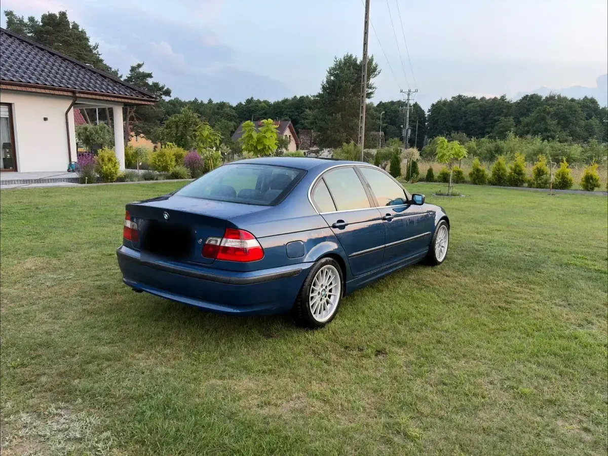 Gebraucht BMW 330 184 PS (135 kW) 2002 Blau Limousine
