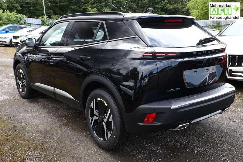 Neu Peugeot 2008 Allure 145 PS (106 kW) 2025 Perla nera schwarz me... SUV