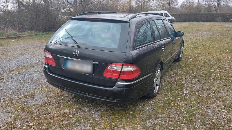 Second-hand Mercedes E320 Avantgarde 2003 Negru Break