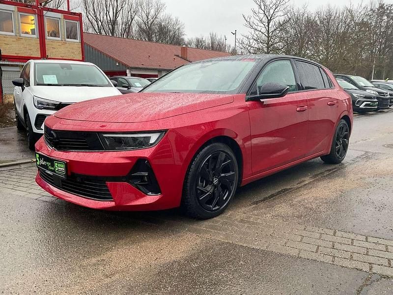 Gebraucht Opel Astra GS Line 181 PS (133 kW) 2023 Chili rot/kardio rot (metallic) Limousine