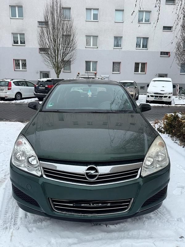 Gebraucht Opel Astra 90 PS (66 kW) 2009 Grün Limousine