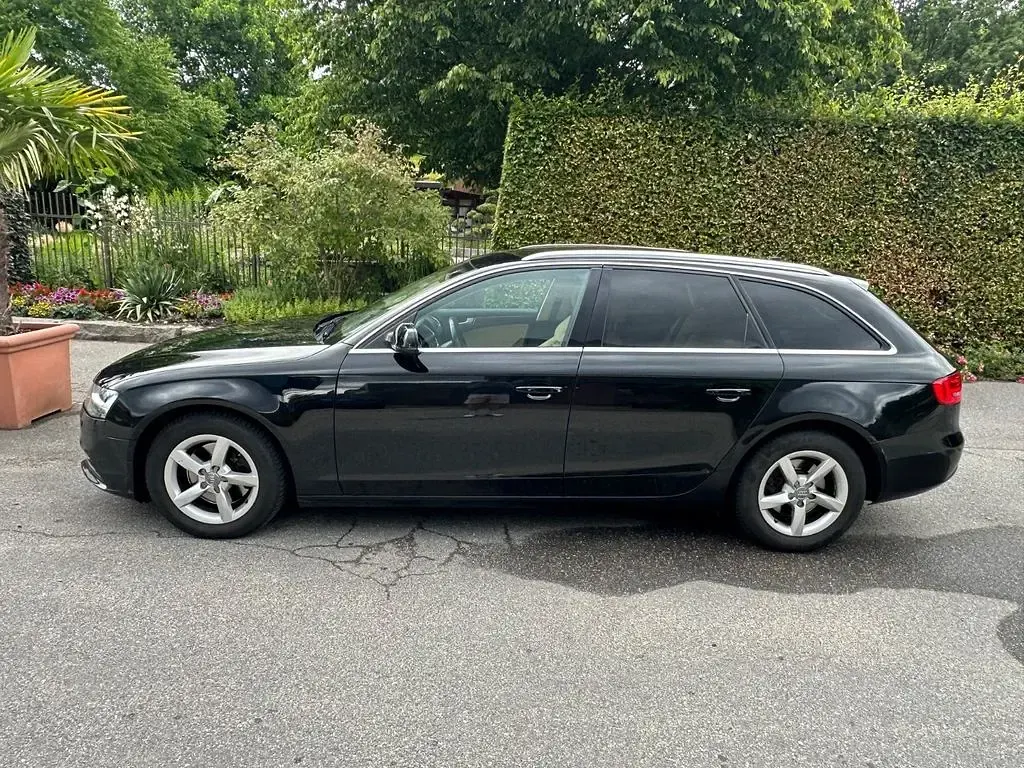 Gebraucht Audi A4 Ambition 143 PS (105 kW) 2013 Schwarz Kombi