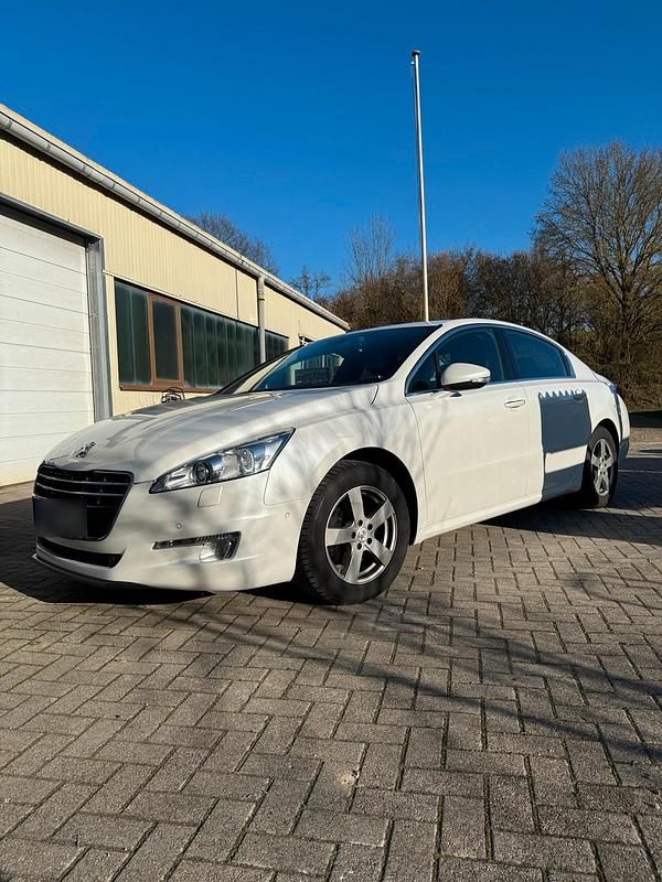 Gebraucht Peugeot 508 156 PS (114 kW) 2013 Weiß Limousine