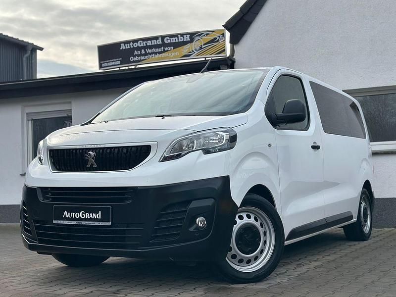 Gebraucht Peugeot Expert 179 PS (131 kW) 2019 Weiß Van