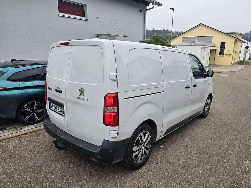 Gebraucht Peugeot Expert 144 PS (105 kW) 2023 Weiß Van