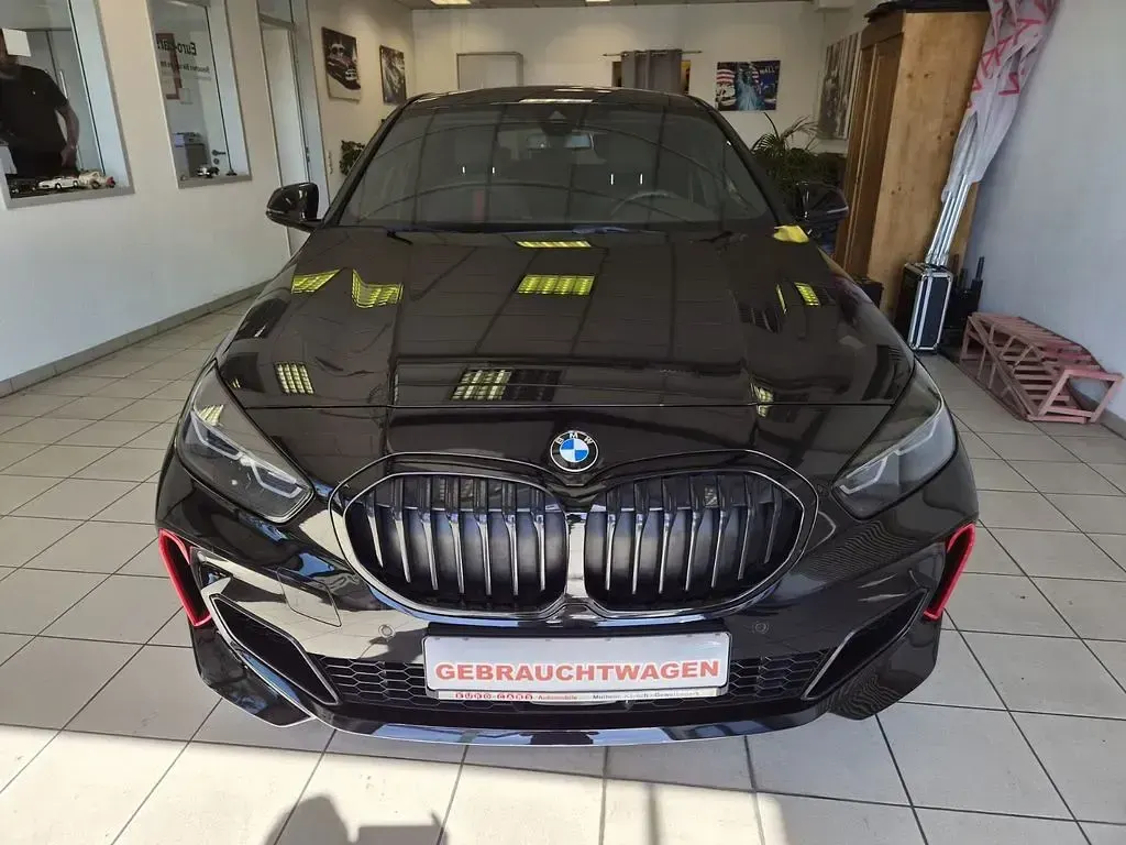 Gebraucht BMW 128 Performance 265 PS (194 kW) 2022 Saphirschwarz Kleinwagen