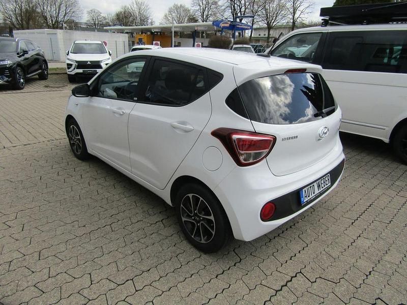 Gebraucht Hyundai i10 YES! 67 PS (49 kW) 2019 Polar white / sol Kleinwagen