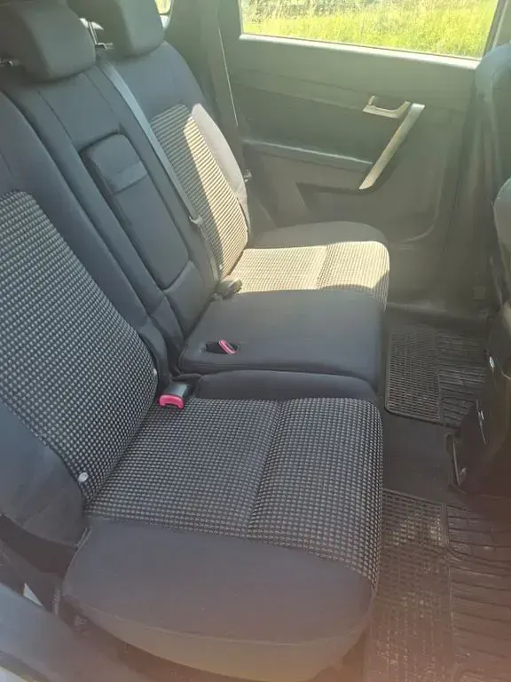 Gebraucht Chevrolet Captiva LS 136 PS (100 kW) 2009 Silber SUV