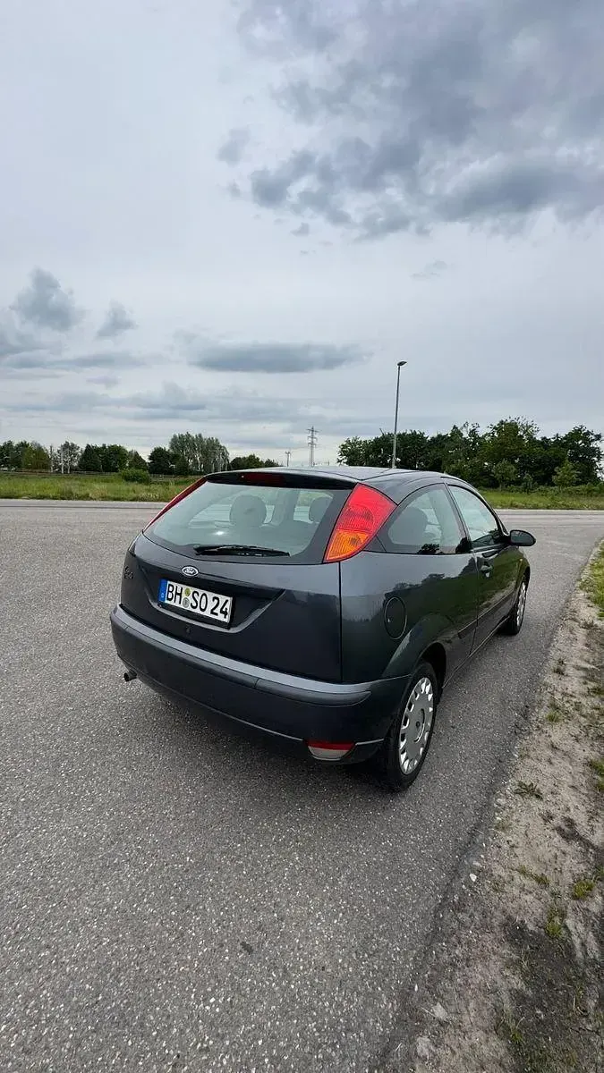 Gebraucht Ford Focus 75 PS (55 kW) 2004 Grau Limousine