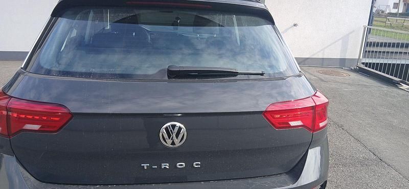 Usata VW T-Roc 150 CV (110 kW) 2018 Grigio SUV