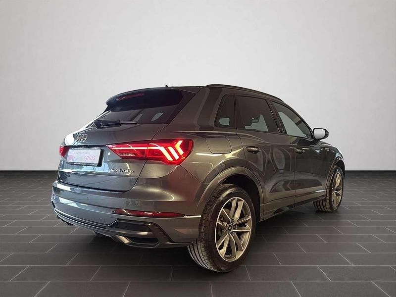 Gebraucht Audi Q3 Ambiente 245 PS (180 kW) 2022 Daytonagrau perleffekt SUV