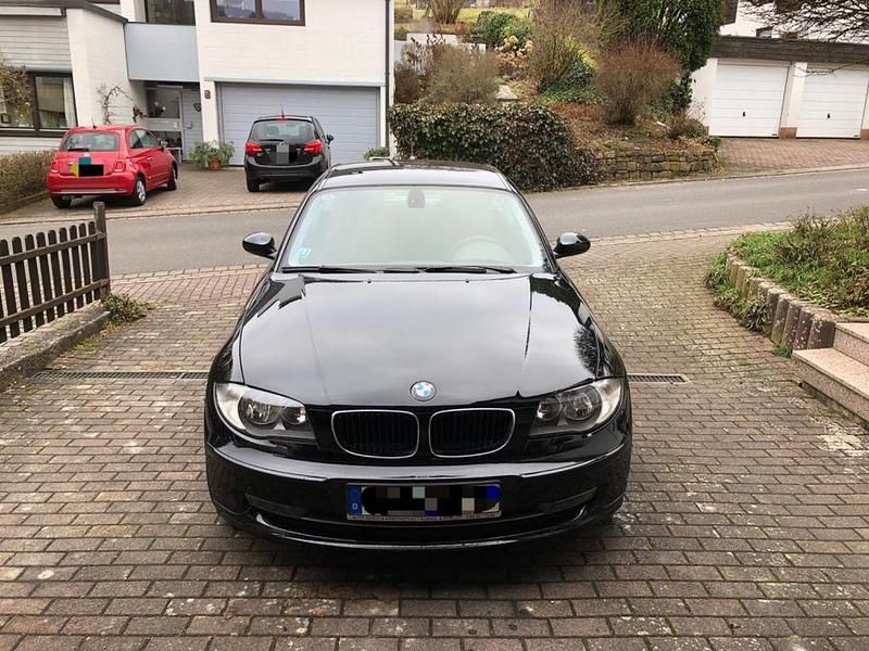 Schwarz Gebraucht 2008 BMW 116 Kleinwagen | 2.000 € (Superpreis) - Bild 1/4